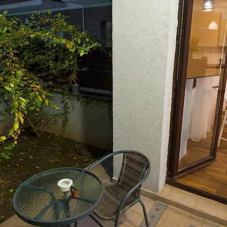 Apartament-Complex Vivando-Locatie Ideala Pentru Cupluri, Familii,Tineri Si Studenti 아파트 부쿠레슈티